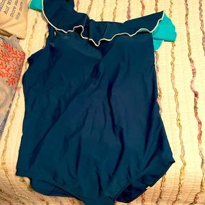 Summersalt Sidestroke Ruffle - size 18